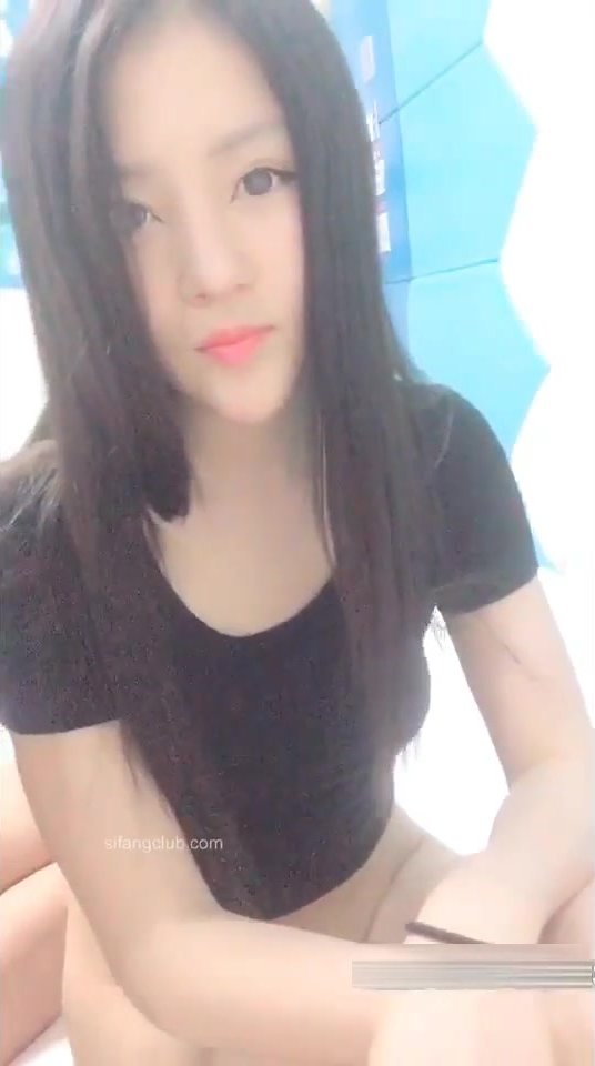高颜值美女蜂蜜被猥琐眼镜粉丝啪啪这男朋友真够渣的只要礼物和钱财到位就可以约炮一块3P! 高颜值美女蜂蜜被猥琐眼镜粉丝啪啪这男朋友真够渣的只要礼物和钱财到位就可以约炮一块3P!