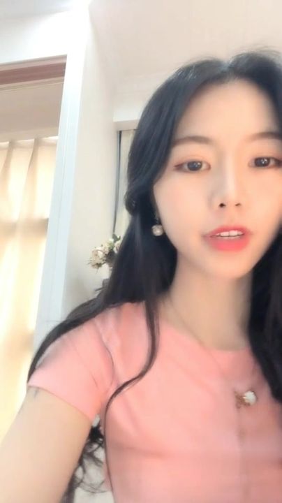 高颜值美女丑曦抖臀诱惑收费秀 苗条身材翘着屁股摇摆非常诱人近距离特写逼逼 很是诱惑不要错过! 高颜值美女丑曦抖臀诱惑收费秀 苗条身材翘着屁股摇摆非常诱人近距离特写逼逼 很是诱惑不要错过!