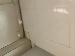 最新厕所TP大胆牛人竟然专门跑去拍女警花嘘嘘 海报