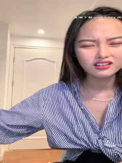 2020.2.16【小咪鸭】逗逼小美女，聊天风趣幽默，整个线条优美，麦色肌肤健康光滑，咪咪漂亮又嫩，情商高会聊天 海报