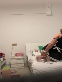 国产CD系列漂亮的伪娘在家接客 小伙热衷性玩具结果搞的自己硬不起来有点尴尬 海报