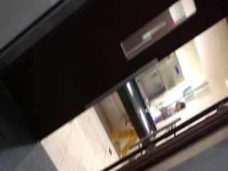 外语学院厕所TP上完课的气质讲师嘘嘘 海报