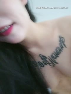 家庭勾引姐姐不在家 大清早妹妹就爬上姐夫的床 给小宝贝按摩 让姐夫享受口活服务 海报