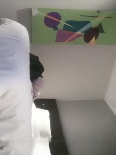 【全国探花】老哥约了个高颜值粉衣妹子TP啪啪，还不怎么会口口大力猛操，很是诱惑喜欢不要错过 海报
