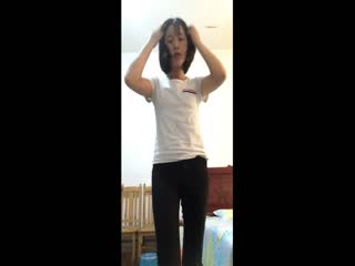 精选裸贷特别档女神级别，清纯漂亮小嫩妹，乳房小巧精致,美穴菊花全部掰开展示，附图20P 海报