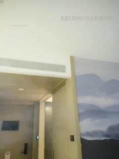 大肚腩胖哥酒店高价约炮高颜值大奶性感美女啪啪,腰细臀大抱着屁股狠狠后插,操的美女一浪接一浪.可惜了! 海报