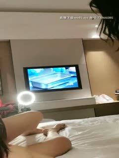 【萝莉和御姐姐妹花】双女互舔带假屌啪啪，一起口口开裆黑丝后入性感大屁股呻吟，很是诱惑喜欢不要错过 海报
