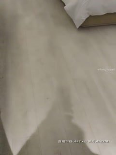紧身牛仔裤 大屁股女神 海报
