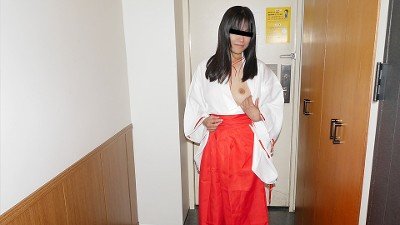10mu 010720_01 阿部加奈 デリヘル呼んだら巫女さんコスでやってきた 海报