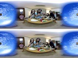 #TB3D KMVR-263 【長尺VR】大学のサークル飲み会に彼女と参加した僕だったが、先輩が徐々に酔った勢いで、エッチなゲーム開始。自分の彼 海报