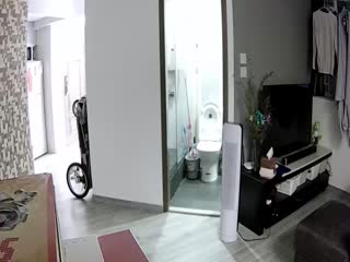 黑客破解家庭摄像头重点监控年轻貌身材很漂亮的女主人 海报