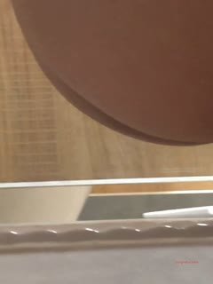 二月最新流出厕拍牛人潜入商场隔板女厕近距离侧拍美女尿尿高跟美女憋了很久尿流到到处都是 海报