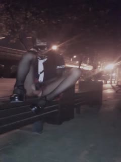 清纯‘萌妹子’CD西西 性感黑丝袜高跟鞋出门，马路边椅子露出自慰，紧张又刺激 射了好淫荡的精液在丝袜！ 海报