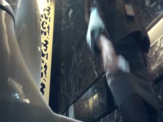 某高档KTV固定摄像头偷拍一群酒吧女嘘嘘 海报