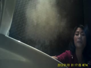 KTV女厕牛B视角偷拍多位漂亮的陪酒小妹❤️不敢坐半蹲着尿刚好拍到她们的BB 海报