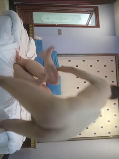 【进厂打螺丝】，27岁大胸少妇，被干得花枝乱颤，高潮好几次，这笔钱赚得太值了 海报