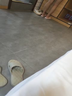 【换妻之旅】，今夜预告，福利群里各种良家私图，小姐姐洗澡上厕所，极品美乳诱惑挑逗 海报