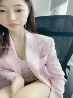 重磅！重庆某集团公司白领~【小兔丫丫】极度反差~刺激！~~✨✨✨--聊前男友打野战，在KTV做-267 海报