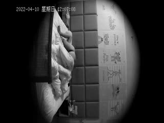 《精选2022✅安防新台》正面针孔真实欣赏高校附近宾馆学生情侣休息开房打炮~反差美女上位摇的相当卖力下下到底1 海报