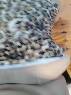 今天老婆漂亮哦，穿着豹纹连衣裙，下班堵在门口、激战到床上，拥抱舌吻 女上位，酣畅淋漓！ 海报