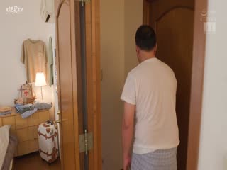 [中文字幕]MIDV-281 親の再婚でできたお兄ちゃんと子供部屋が相部屋に！両親が寝静まった後、毎晩絶倫ホールドされた私&hellip; 五芭