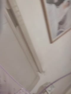 #亂倫_饑渴兒媳謊稱空調壞了勾引公公無套抽插對白淫蕩可射.