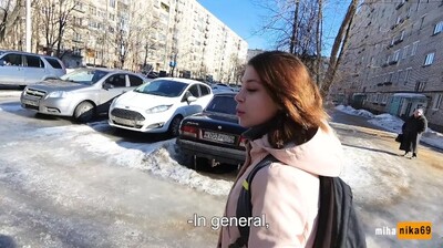 【家庭治疗乱伦现场】哥哥狂操继妹！第一视角直击双人高潮实录！